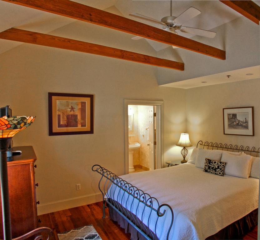 ניו סמירנה ביץ' Night Swan Intracoastal Bed & Breakfast מראה חיצוני תמונה