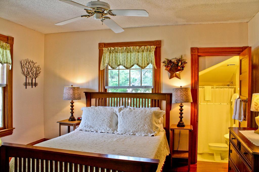ניו סמירנה ביץ' Night Swan Intracoastal Bed & Breakfast מראה חיצוני תמונה